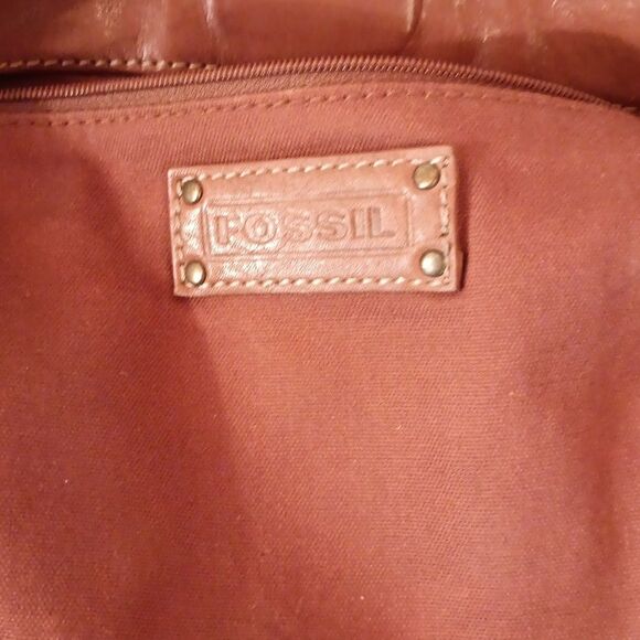Fossil Leather Bag in Luggage Tan - Picture 9 of 16